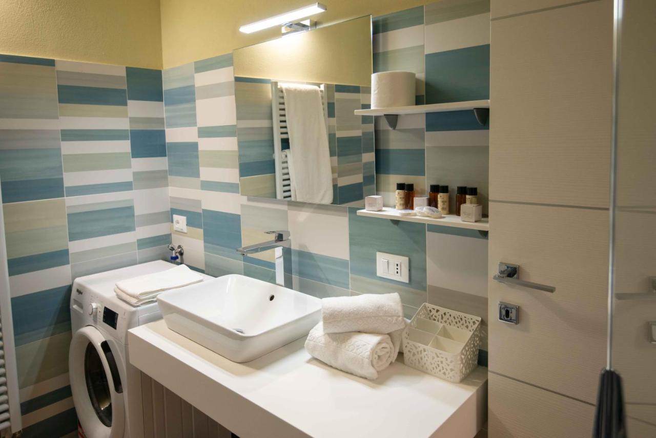 Sirmio Apartments - Narnia Stay ซีร์มิโอเน ภายนอก รูปภาพ