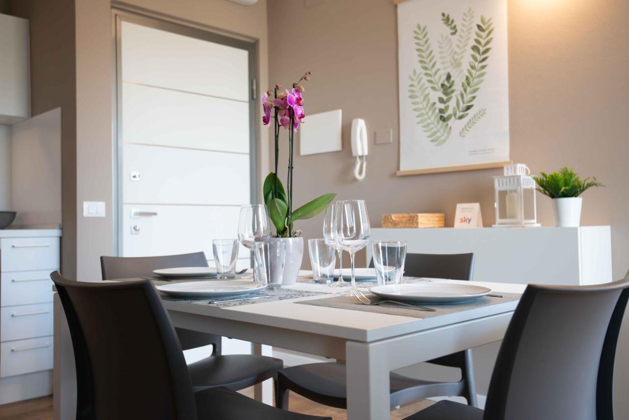 Sirmio Apartments - Narnia Stay ซีร์มิโอเน ภายนอก รูปภาพ