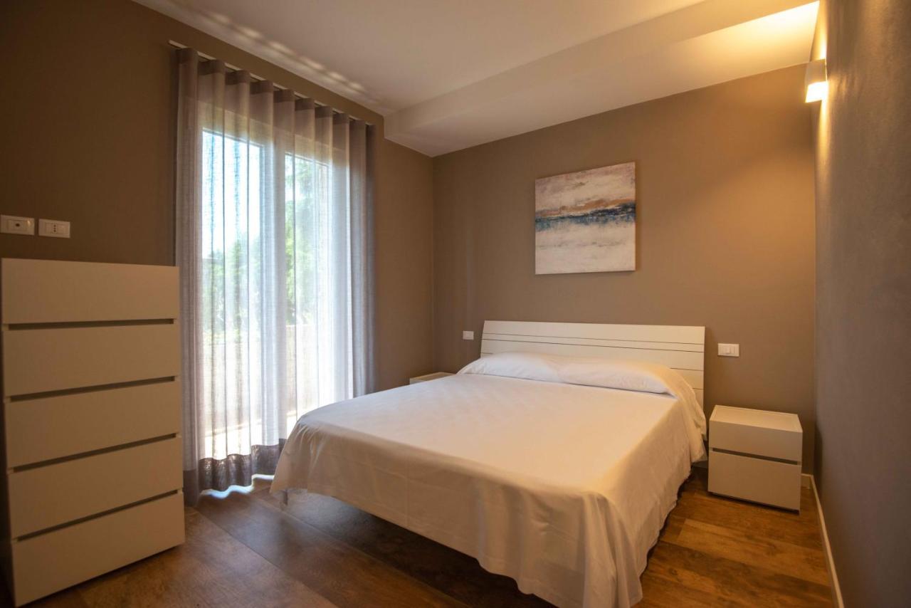 Sirmio Apartments - Narnia Stay ซีร์มิโอเน ภายนอก รูปภาพ